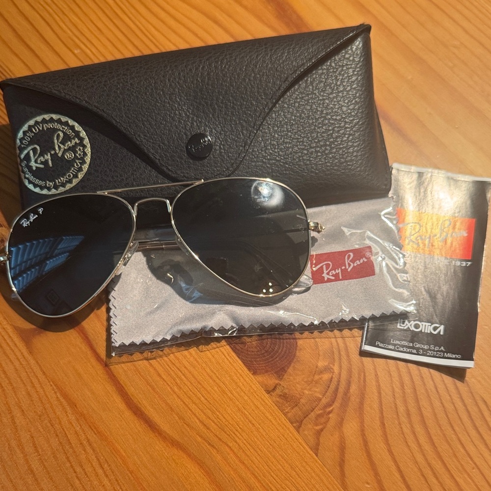 Ray-Ban Silver Frame Aviator Sunglasses